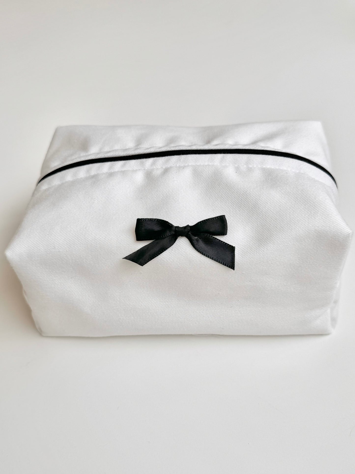 Ribbon Cotton Beauty Bag Off-white