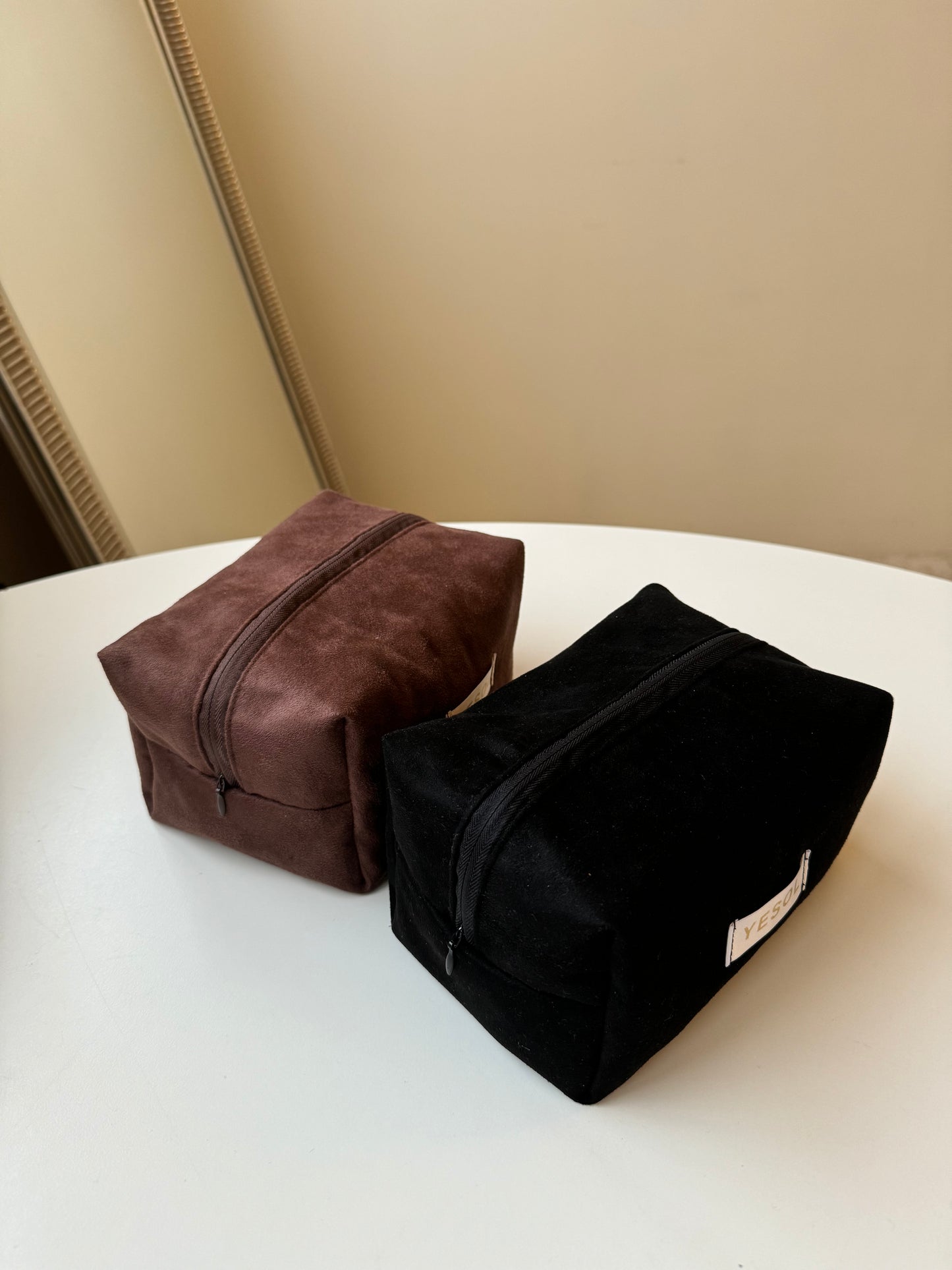 Suede Beauty Bag Black