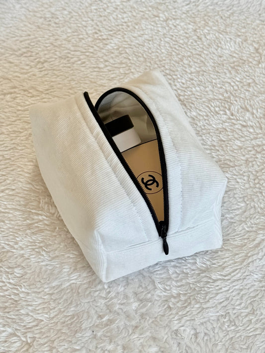 cotton corduroy beauty bag off-white