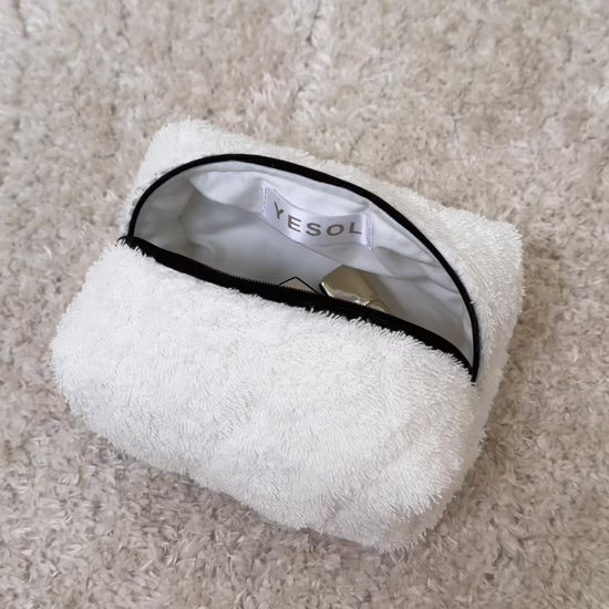 cotton terry beauty bag off-white